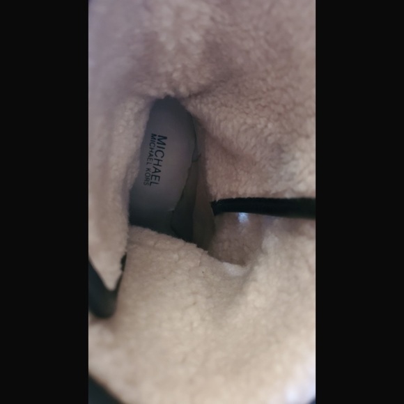 Michael Kors Boots - Picture 6 of 7